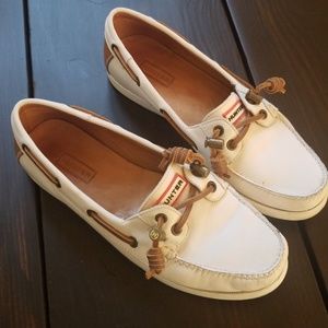 Women's Hunter Shoes